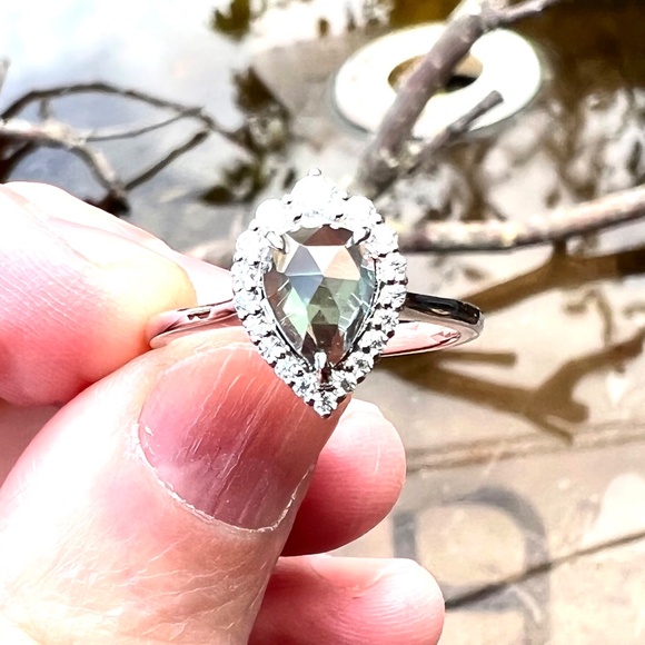 Color Change Rose Cut Alexandrite Ring Handcrafted in Sterling Silver 925 - Picture 5 of 8